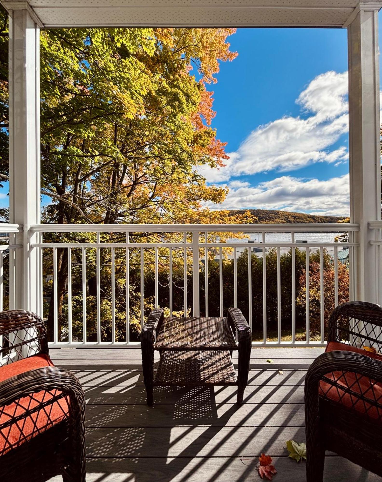 Auberge Sous Les Arbres Gaspé Eksteriør billede