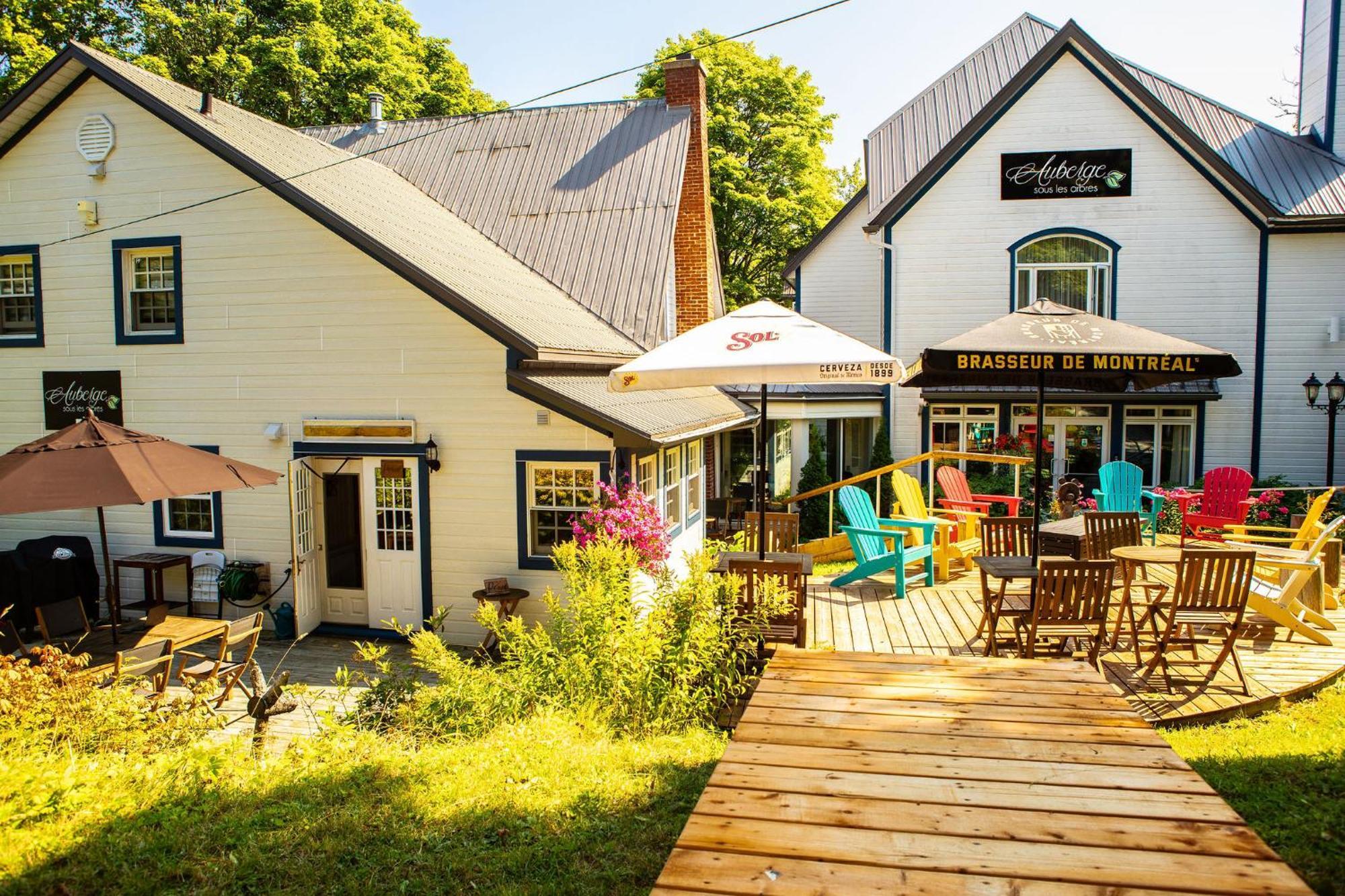 Auberge Sous Les Arbres Gaspé Eksteriør billede